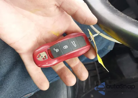 2015 Porsche Macan S z USA, uszkodzony, nr VIN WP1AB2A50FLB54833